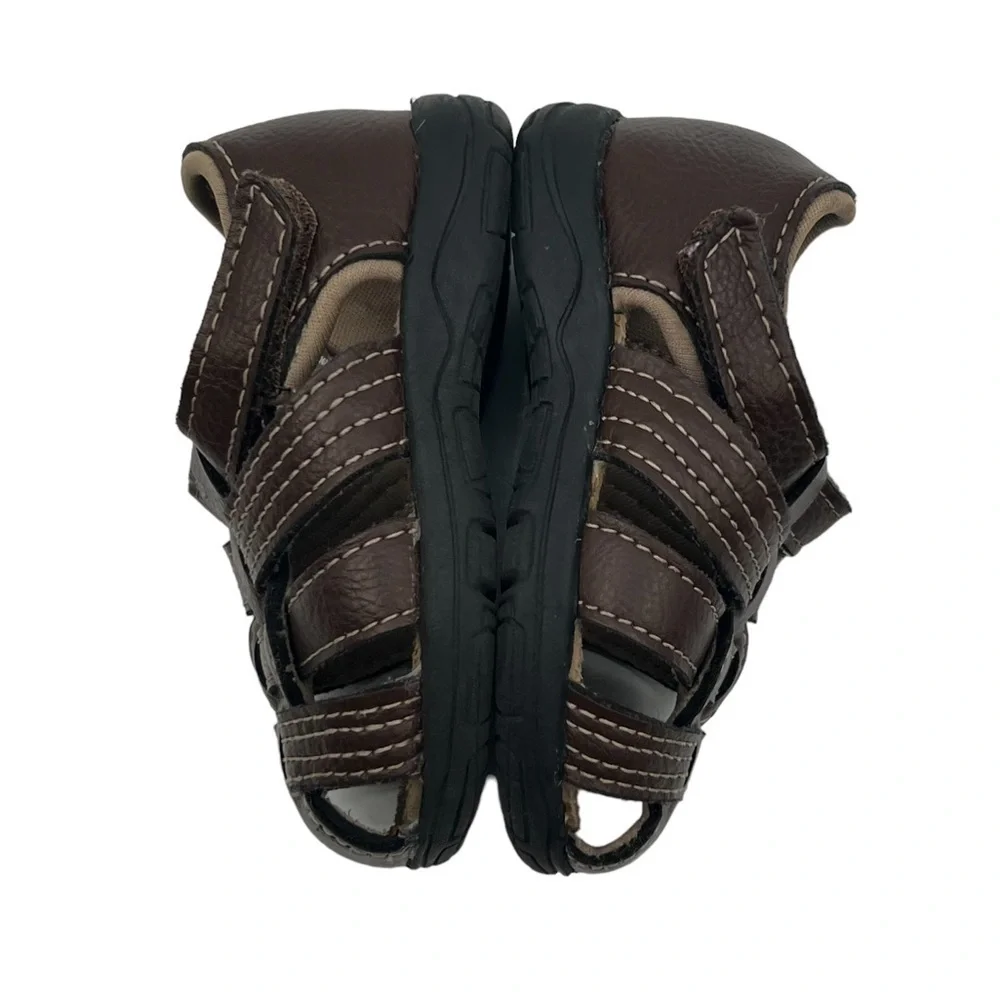 wonder nation Brown Strappy Fisherman Sandals Size 3 Boy's